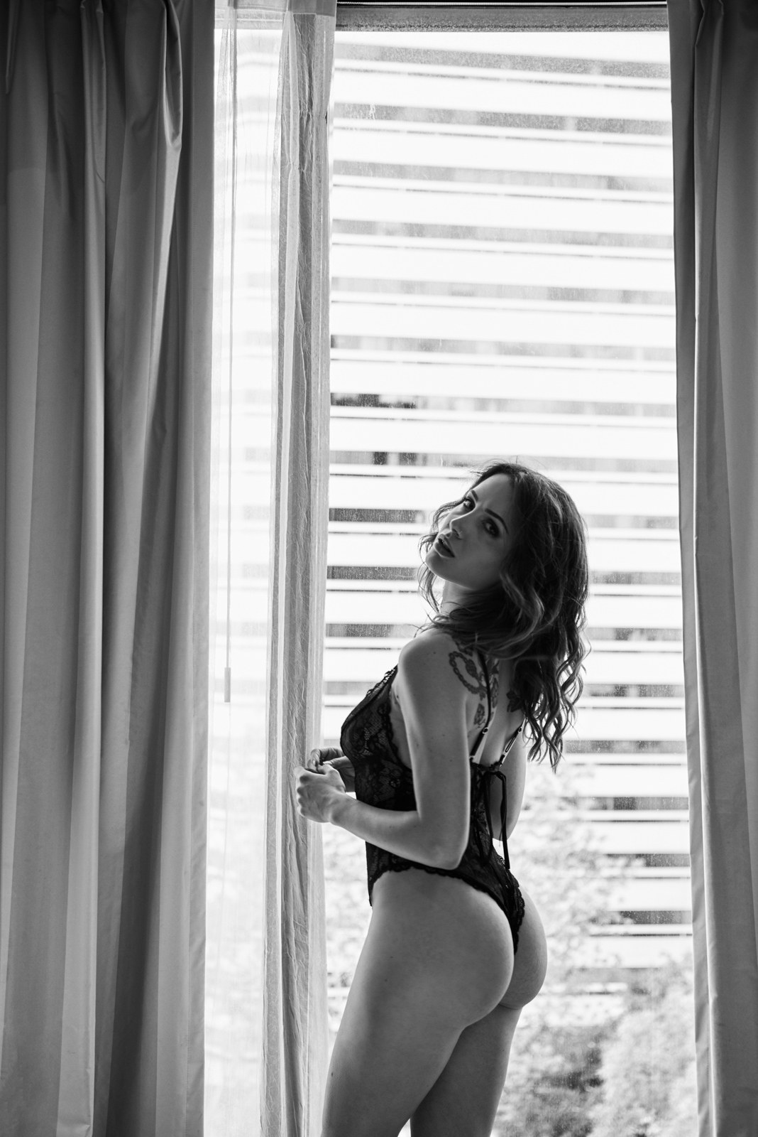 Nicole Vincenti glamour portrait by Terence Lee Ji Long